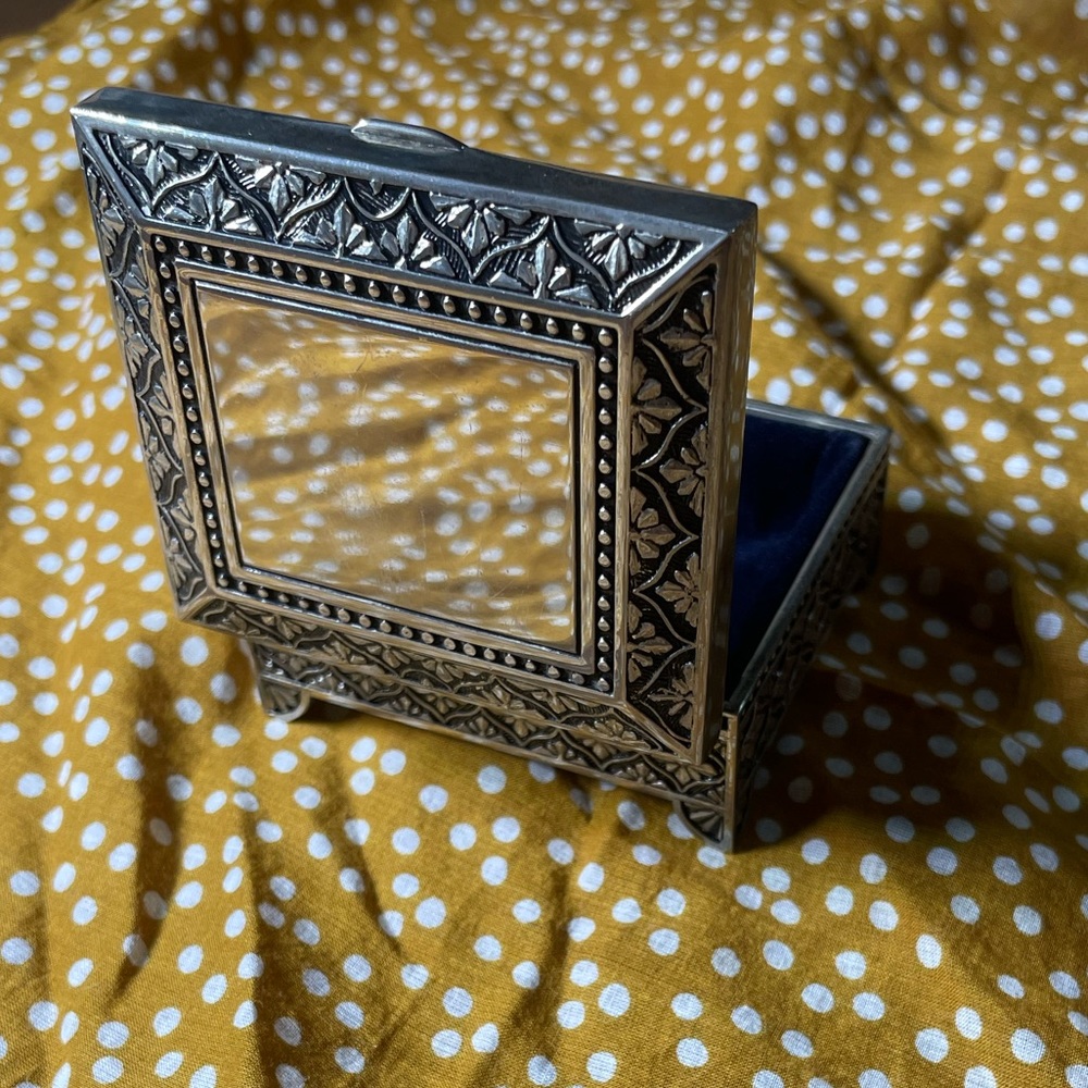 VINTAGE GENUINE SILVER BOX, MADE IN INDIA